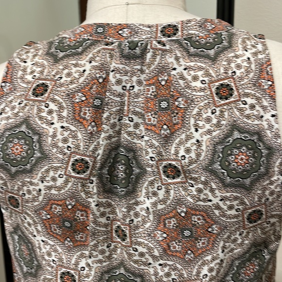 Joie Silk Pattern Sleeveless Blouse size XS - Picture 4 of 7